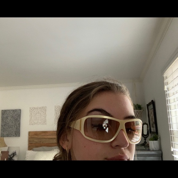 Cream Roberto Cavalli sunglasses - Picture 4 of 5